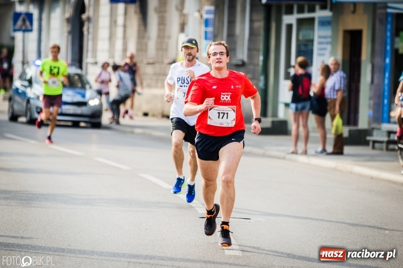 Zdjęcie w galerii na portalu naszraciborz.pl: Biegali dla Michałka, czyli raciborski Mini Półmaraton 2017 wiadomości z regionu