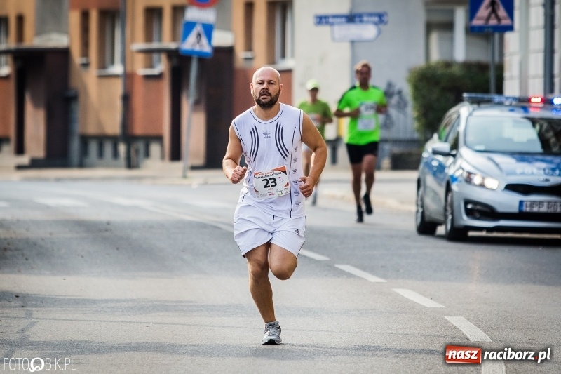 Zdjęcie w galerii na portalu naszraciborz.pl: Biegali dla Michałka, czyli raciborski Mini Półmaraton 2017 wiadomości z regionu
