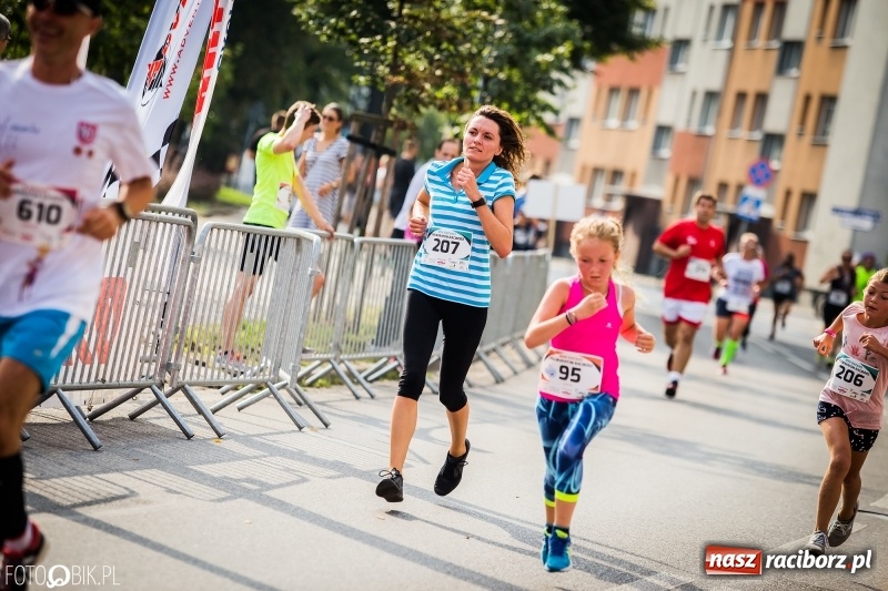 Zdjęcie w galerii na portalu naszraciborz.pl: Biegali dla Michałka, czyli raciborski Mini Półmaraton 2017 wiadomości z regionu