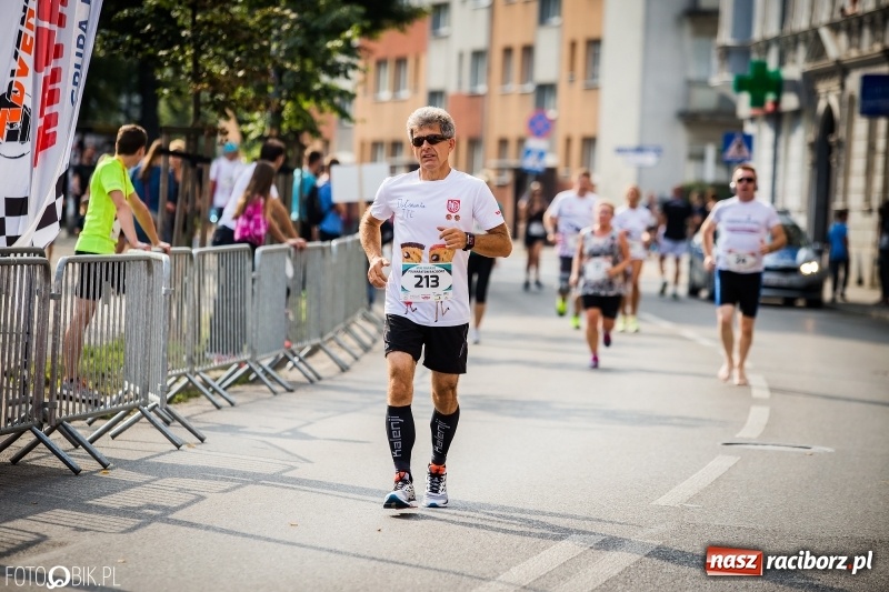 Zdjęcie w galerii na portalu naszraciborz.pl: Biegali dla Michałka, czyli raciborski Mini Półmaraton 2017 wiadomości z regionu