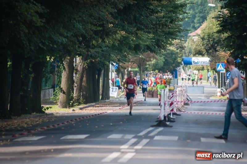 Zdjęcie w galerii na portalu naszraciborz.pl: Biegali dla Michałka, czyli raciborski Mini Półmaraton 2017 wiadomości z regionu