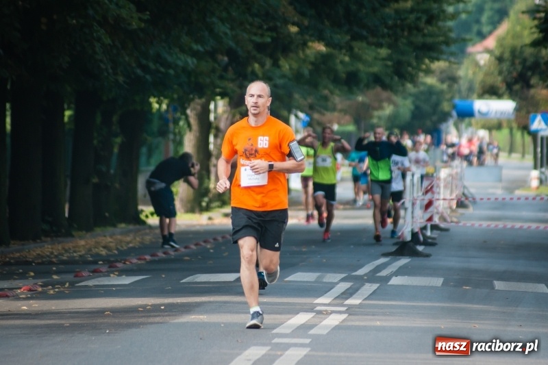 Zdjęcie w galerii na portalu naszraciborz.pl: Biegali dla Michałka, czyli raciborski Mini Półmaraton 2017 wiadomości z regionu