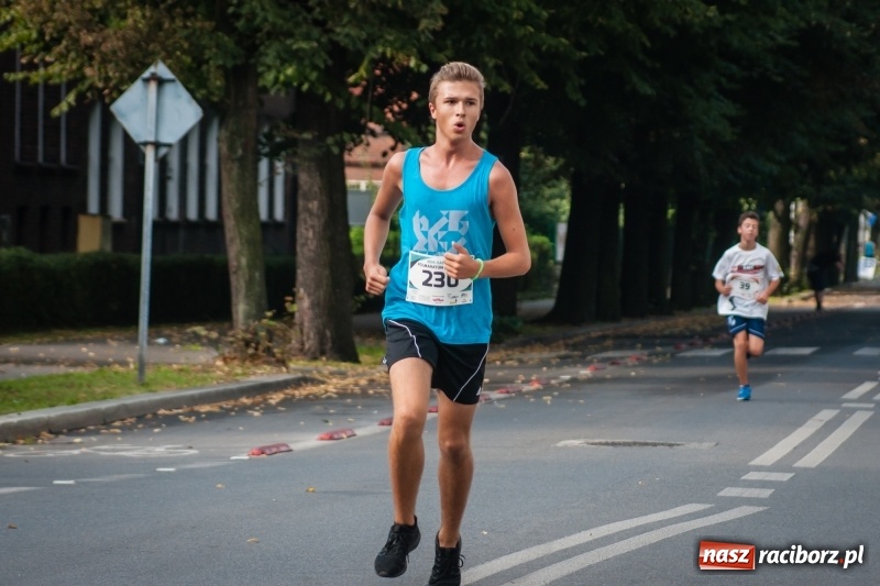 Zdjęcie w galerii na portalu naszraciborz.pl: Biegali dla Michałka, czyli raciborski Mini Półmaraton 2017 wiadomości z regionu
