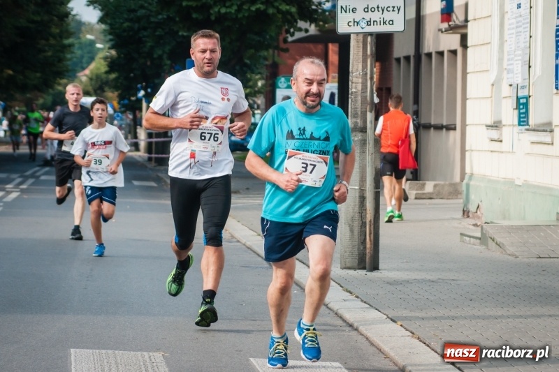 Zdjęcie w galerii na portalu naszraciborz.pl: Biegali dla Michałka, czyli raciborski Mini Półmaraton 2017 wiadomości z regionu