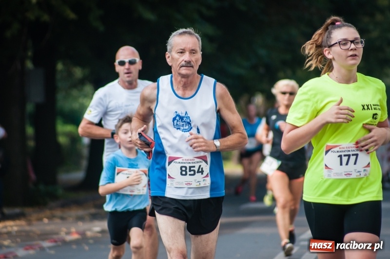 Zdjęcie w galerii na portalu naszraciborz.pl: Biegali dla Michałka, czyli raciborski Mini Półmaraton 2017 wiadomości z regionu
