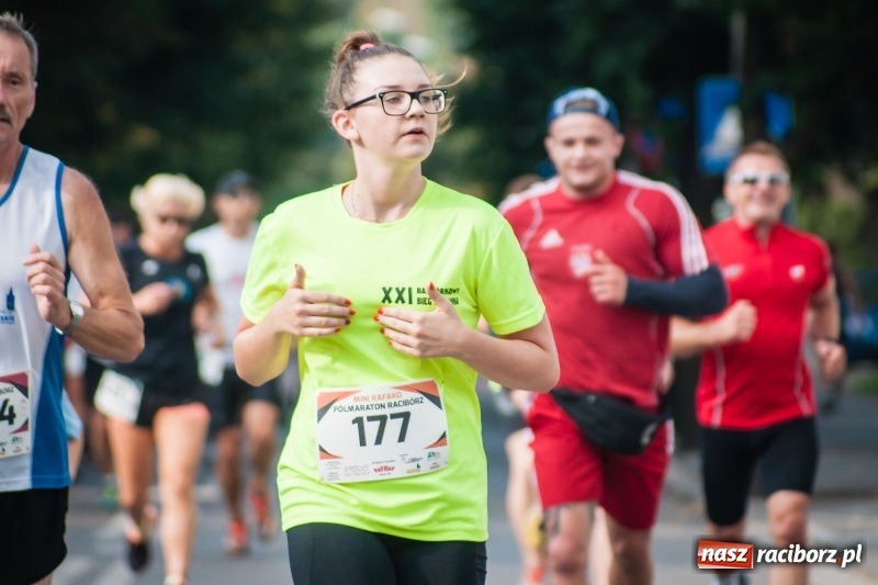 Zdjęcie w galerii na portalu naszraciborz.pl: Biegali dla Michałka, czyli raciborski Mini Półmaraton 2017 wiadomości z regionu