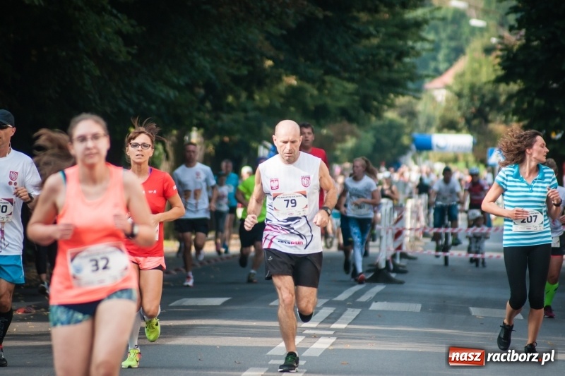 Zdjęcie w galerii na portalu naszraciborz.pl: Biegali dla Michałka, czyli raciborski Mini Półmaraton 2017 wiadomości z regionu