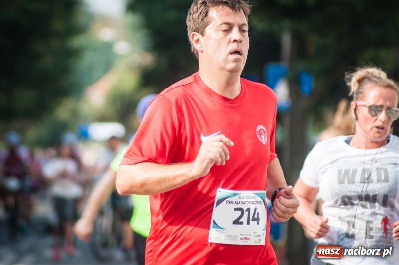 Zdjęcie w galerii na portalu naszraciborz.pl: Biegali dla Michałka, czyli raciborski Mini Półmaraton 2017 wiadomości z regionu