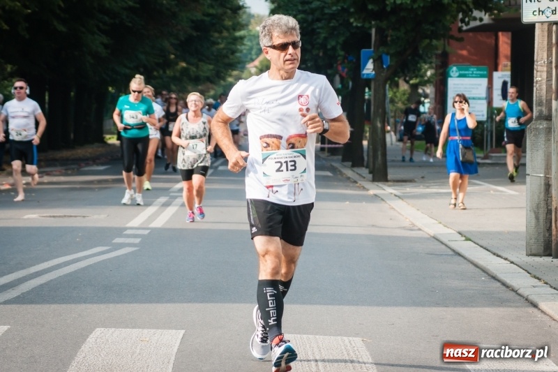 Zdjęcie w galerii na portalu naszraciborz.pl: Biegali dla Michałka, czyli raciborski Mini Półmaraton 2017 wiadomości z regionu
