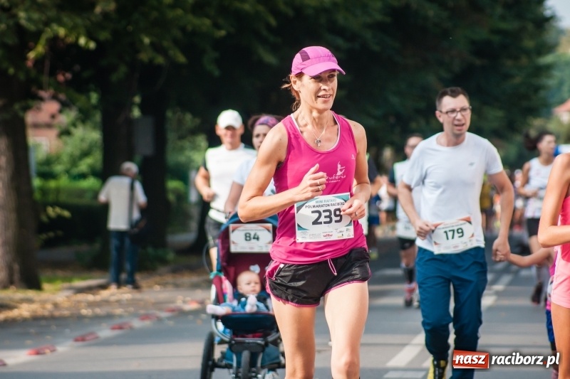 Zdjęcie w galerii na portalu naszraciborz.pl: Biegali dla Michałka, czyli raciborski Mini Półmaraton 2017 wiadomości z regionu
