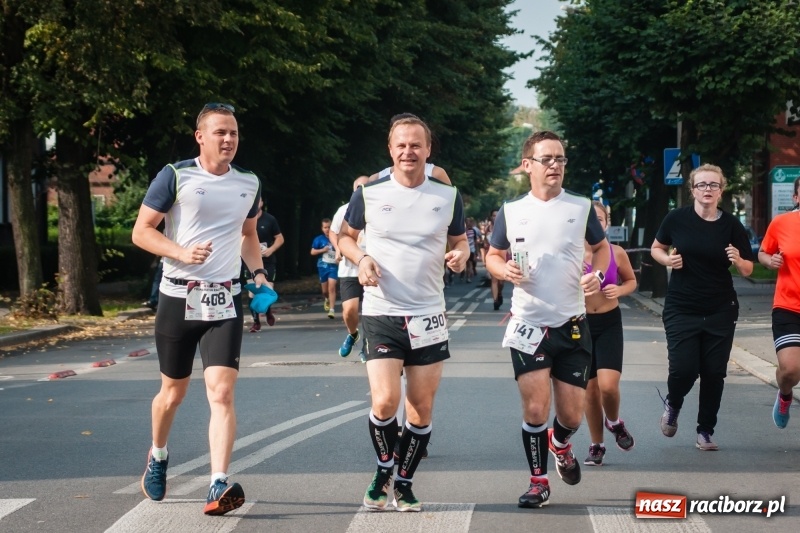 Zdjęcie w galerii na portalu naszraciborz.pl: Biegali dla Michałka, czyli raciborski Mini Półmaraton 2017 wiadomości z regionu