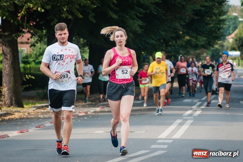 Zdjęcie w galerii na portalu naszraciborz.pl: Biegali dla Michałka, czyli raciborski Mini Półmaraton 2017 wiadomości z regionu