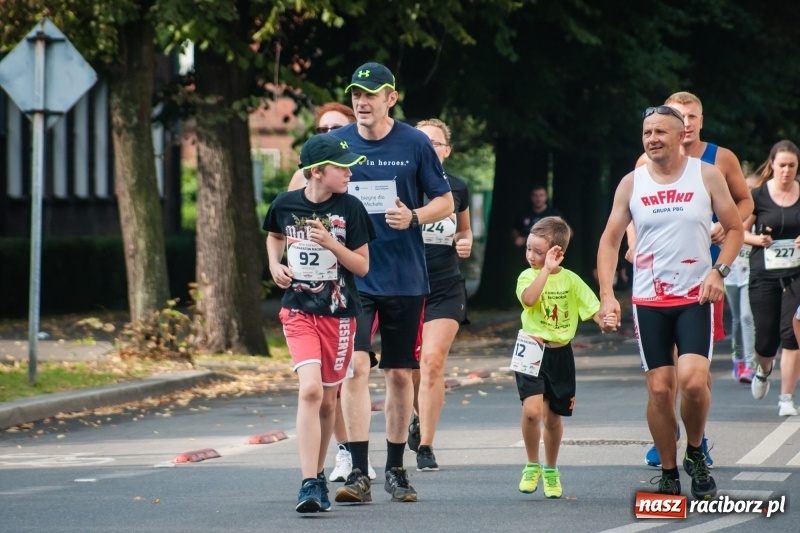 Zdjęcie w galerii na portalu naszraciborz.pl: Biegali dla Michałka, czyli raciborski Mini Półmaraton 2017 wiadomości z regionu