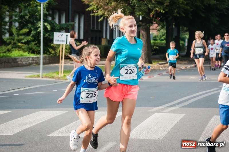 Zdjęcie w galerii na portalu naszraciborz.pl: Biegali dla Michałka, czyli raciborski Mini Półmaraton 2017 wiadomości z regionu