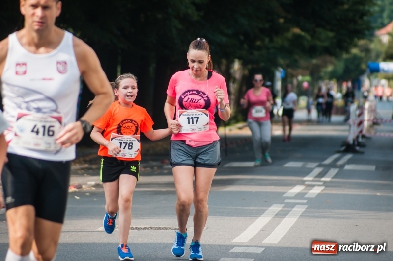Zdjęcie w galerii na portalu naszraciborz.pl: Biegali dla Michałka, czyli raciborski Mini Półmaraton 2017 wiadomości z regionu