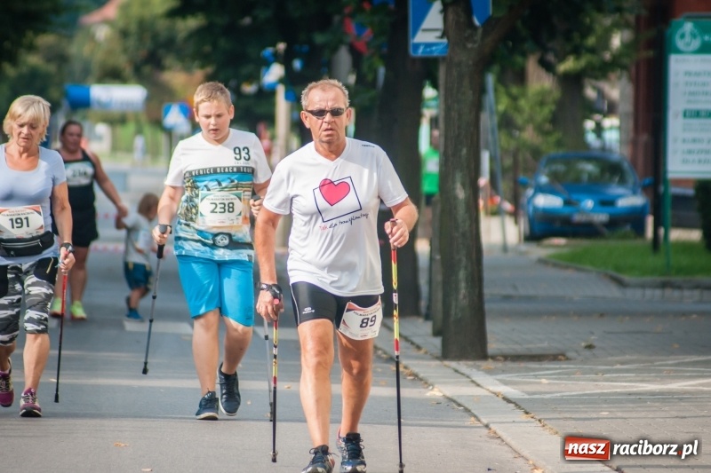 Zdjęcie w galerii na portalu naszraciborz.pl: Biegali dla Michałka, czyli raciborski Mini Półmaraton 2017 wiadomości z regionu