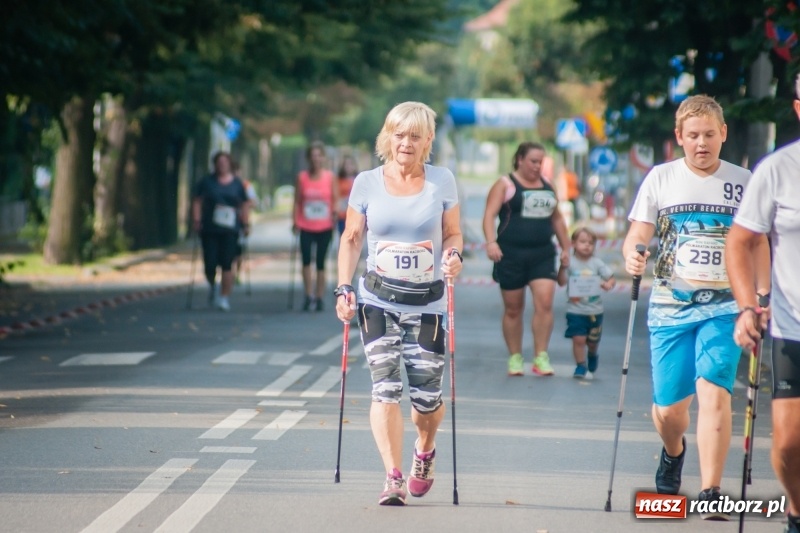 Zdjęcie w galerii na portalu naszraciborz.pl: Biegali dla Michałka, czyli raciborski Mini Półmaraton 2017 wiadomości z regionu