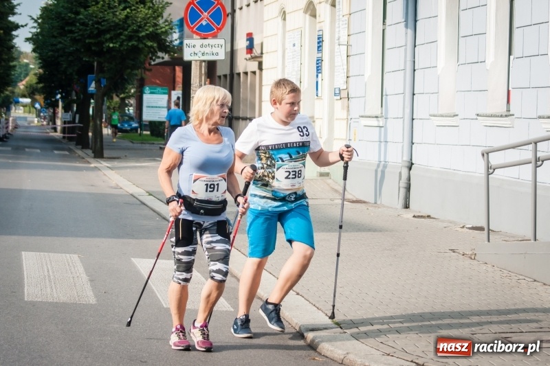 Zdjęcie w galerii na portalu naszraciborz.pl: Biegali dla Michałka, czyli raciborski Mini Półmaraton 2017 wiadomości z regionu