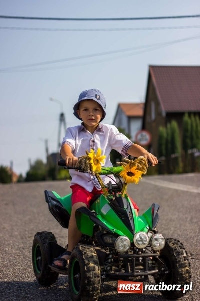 Zdjęcie w galerii na portalu naszraciborz.pl: Dożynki w Krowiarkach z historycznymi i militarnymi akcentami wiadomości z regionu