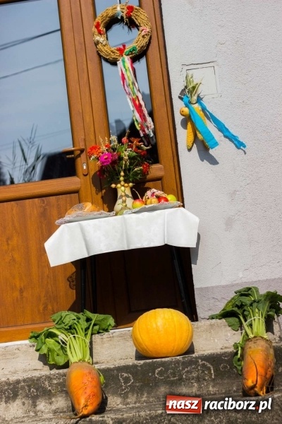 Zdjęcie w galerii na portalu naszraciborz.pl: Dożynki w Krowiarkach z historycznymi i militarnymi akcentami wiadomości z regionu