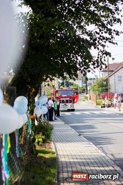 Zdjęcie w galerii na portalu naszraciborz.pl: Dożynki w Krowiarkach z historycznymi i militarnymi akcentami wiadomości z regionu
