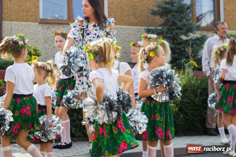 Zdjęcie w galerii na portalu naszraciborz.pl: Dożynki w Krowiarkach z historycznymi i militarnymi akcentami wiadomości z regionu