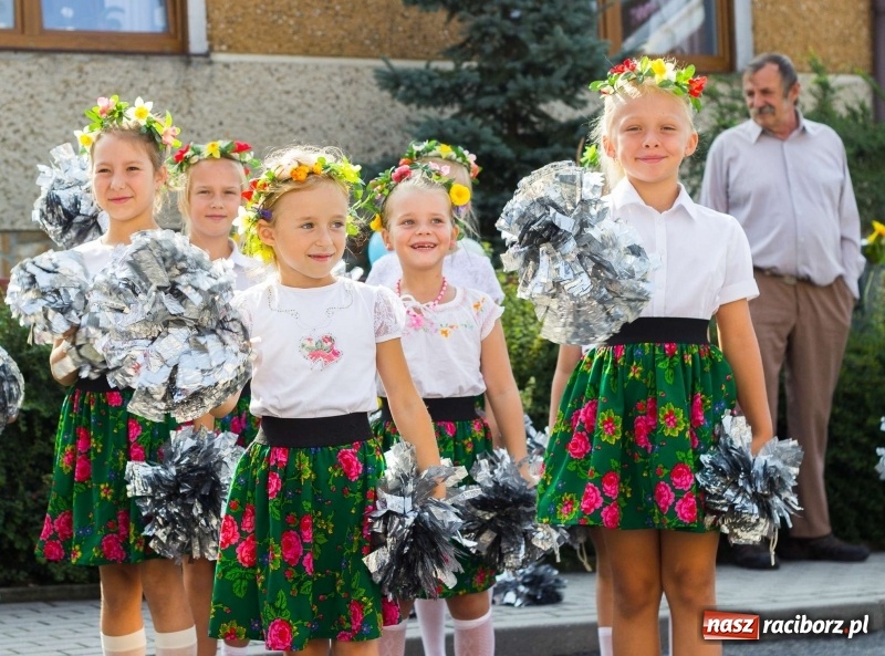 Zdjęcie w galerii na portalu naszraciborz.pl: Dożynki w Krowiarkach z historycznymi i militarnymi akcentami wiadomości z regionu