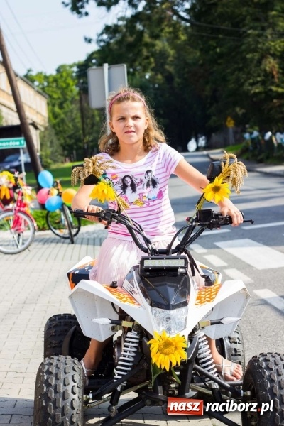 Zdjęcie w galerii na portalu naszraciborz.pl: Dożynki w Krowiarkach z historycznymi i militarnymi akcentami wiadomości z regionu