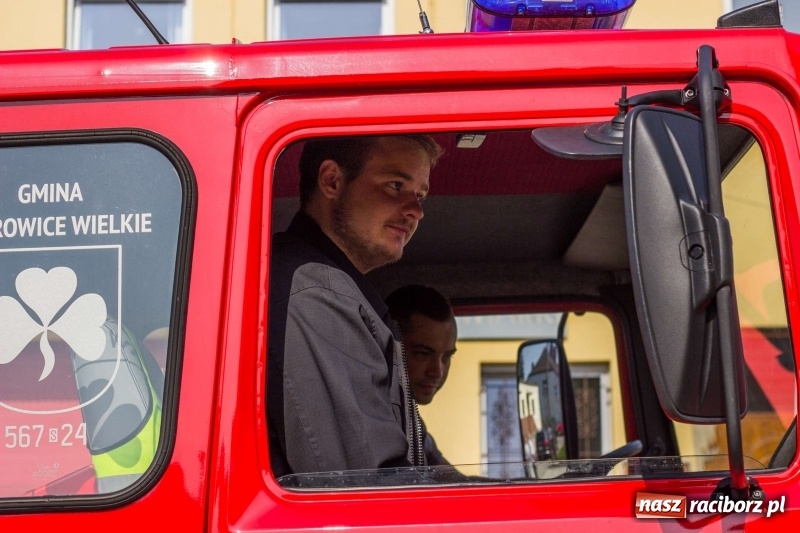 Zdjęcie w galerii na portalu naszraciborz.pl: Dożynki w Krowiarkach z historycznymi i militarnymi akcentami wiadomości z regionu
