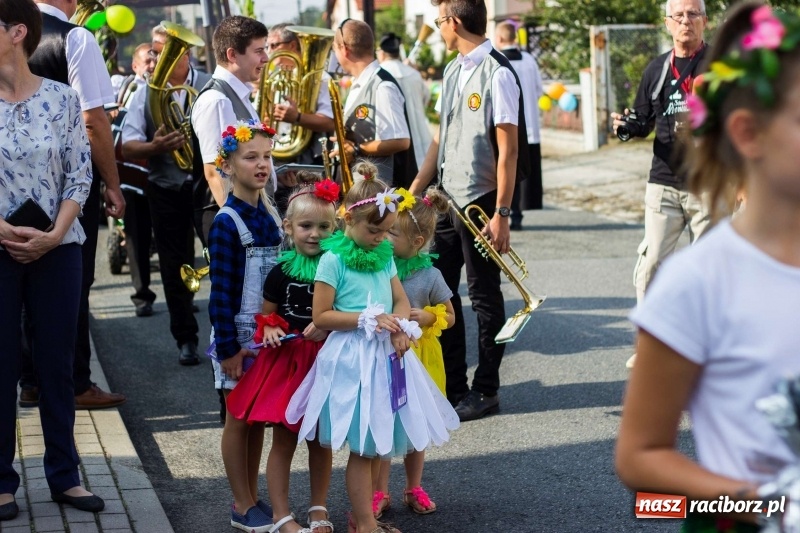 Zdjęcie w galerii na portalu naszraciborz.pl: Dożynki w Krowiarkach z historycznymi i militarnymi akcentami wiadomości z regionu