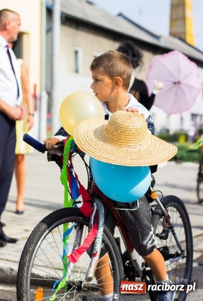 Zdjęcie w galerii na portalu naszraciborz.pl: Dożynki w Krowiarkach z historycznymi i militarnymi akcentami wiadomości z regionu