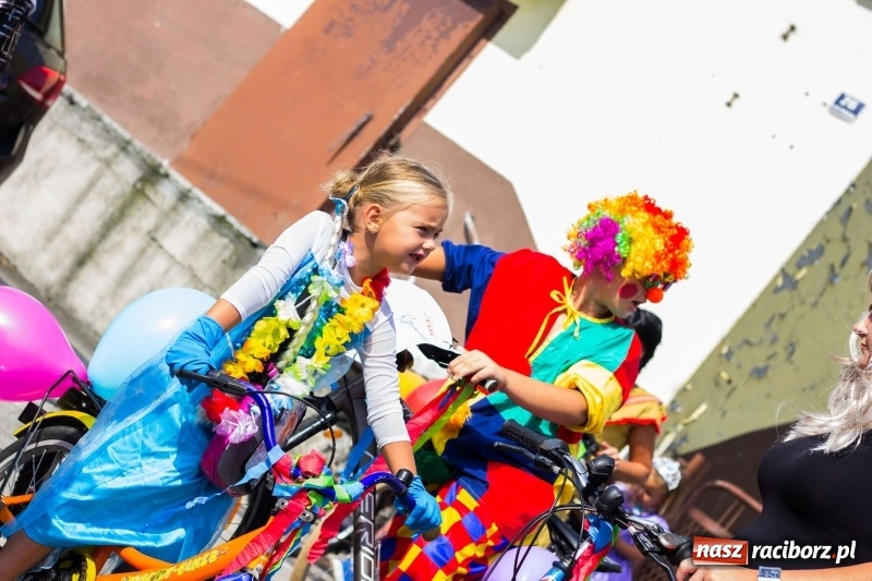 Zdjęcie w galerii na portalu naszraciborz.pl: Dożynki w Krowiarkach z historycznymi i militarnymi akcentami wiadomości z regionu