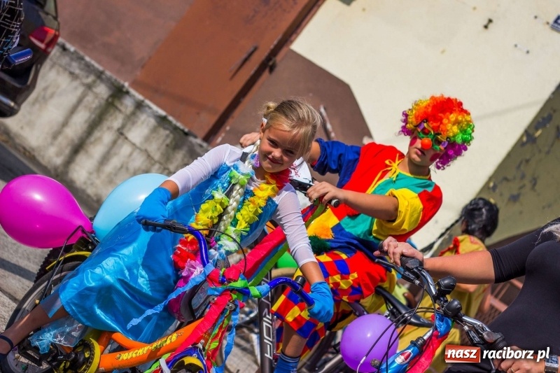 Zdjęcie w galerii na portalu naszraciborz.pl: Dożynki w Krowiarkach z historycznymi i militarnymi akcentami wiadomości z regionu