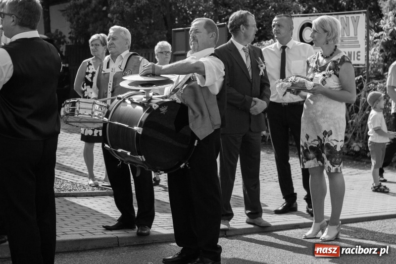 Zdjęcie w galerii na portalu naszraciborz.pl: Dożynki w Krowiarkach z historycznymi i militarnymi akcentami wiadomości z regionu