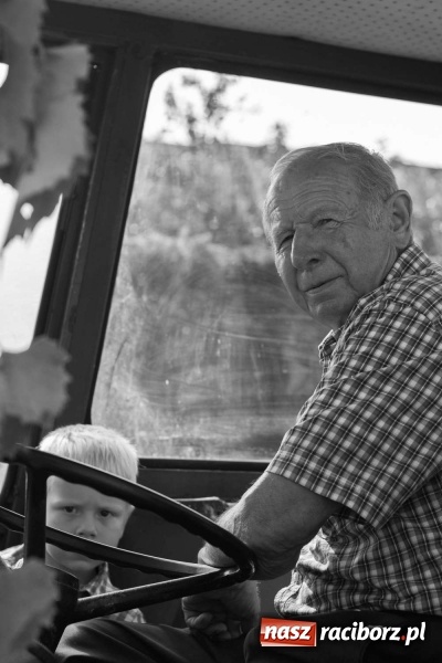 Zdjęcie w galerii na portalu naszraciborz.pl: Dożynki w Krowiarkach z historycznymi i militarnymi akcentami wiadomości z regionu