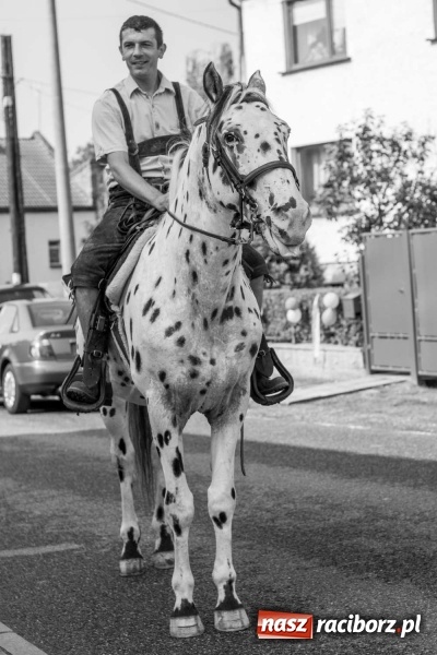 Zdjęcie w galerii na portalu naszraciborz.pl: Dożynki w Krowiarkach z historycznymi i militarnymi akcentami wiadomości z regionu