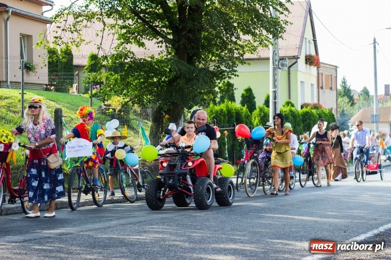 Zdjęcie w galerii na portalu naszraciborz.pl: Dożynki w Krowiarkach z historycznymi i militarnymi akcentami wiadomości z regionu