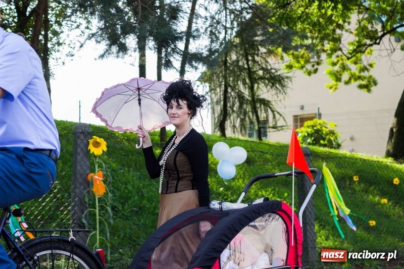 Zdjęcie w galerii na portalu naszraciborz.pl: Dożynki w Krowiarkach z historycznymi i militarnymi akcentami wiadomości z regionu