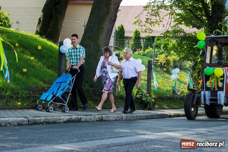 Zdjęcie w galerii na portalu naszraciborz.pl: Dożynki w Krowiarkach z historycznymi i militarnymi akcentami wiadomości z regionu