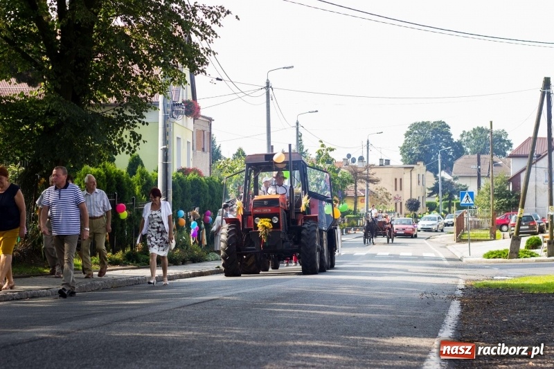 Zdjęcie w galerii na portalu naszraciborz.pl: Dożynki w Krowiarkach z historycznymi i militarnymi akcentami wiadomości z regionu