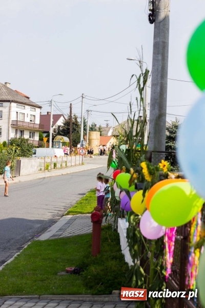 Zdjęcie w galerii na portalu naszraciborz.pl: Dożynki w Krowiarkach z historycznymi i militarnymi akcentami wiadomości z regionu