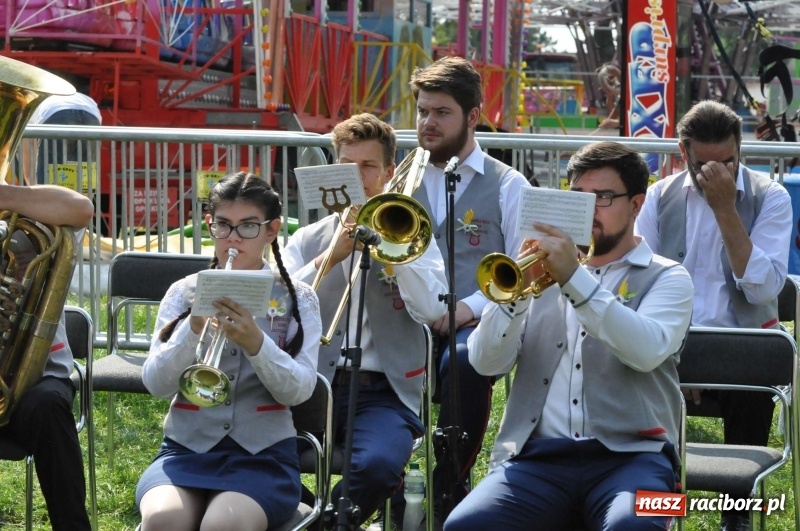 Zdjęcie w galerii na portalu naszraciborz.pl: Dożynki wojewódzkie w Tworkowie. Dziękujcie Bogu, unikajcie chciwości, żyjcie w zgodzie  wiadomości z regionu