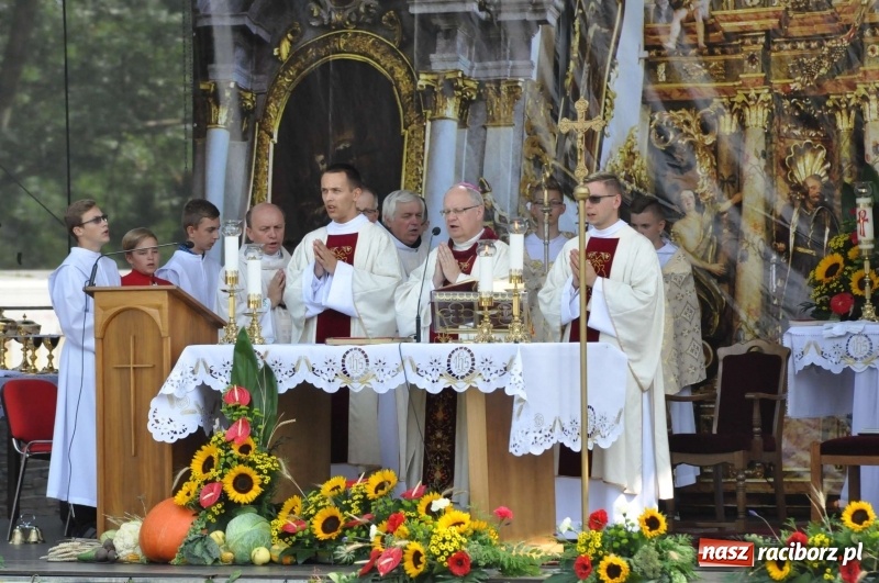 Zdjęcie w galerii na portalu naszraciborz.pl: Dożynki wojewódzkie w Tworkowie. Dziękujcie Bogu, unikajcie chciwości, żyjcie w zgodzie  wiadomości z regionu