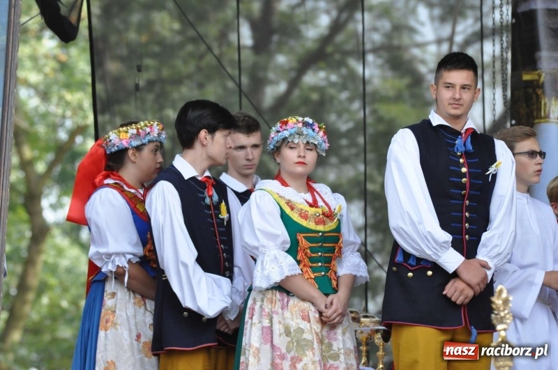 Zdjęcie w galerii na portalu naszraciborz.pl: Dożynki wojewódzkie w Tworkowie. Dziękujcie Bogu, unikajcie chciwości, żyjcie w zgodzie  wiadomości z regionu
