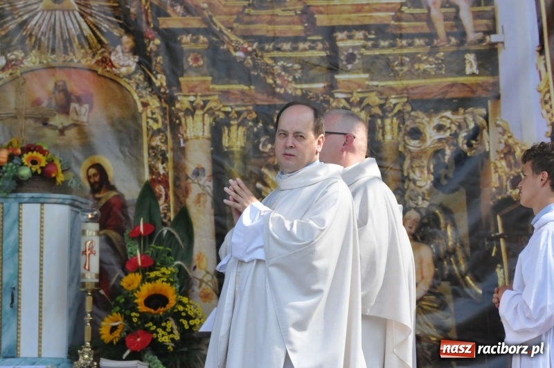 Zdjęcie w galerii na portalu naszraciborz.pl: Dożynki wojewódzkie w Tworkowie. Dziękujcie Bogu, unikajcie chciwości, żyjcie w zgodzie  wiadomości z regionu