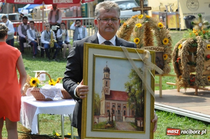Zdjęcie w galerii na portalu naszraciborz.pl: Dożynki wojewódzkie w Tworkowie. Dziękujcie Bogu, unikajcie chciwości, żyjcie w zgodzie  wiadomości z regionu