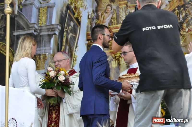 Zdjęcie w galerii na portalu naszraciborz.pl: Dożynki wojewódzkie w Tworkowie. Dziękujcie Bogu, unikajcie chciwości, żyjcie w zgodzie  wiadomości z regionu