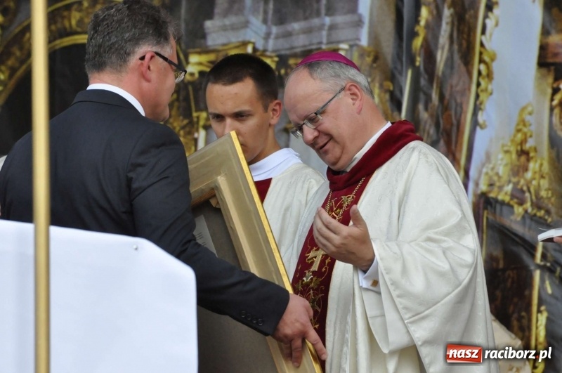 Zdjęcie w galerii na portalu naszraciborz.pl: Dożynki wojewódzkie w Tworkowie. Dziękujcie Bogu, unikajcie chciwości, żyjcie w zgodzie  wiadomości z regionu