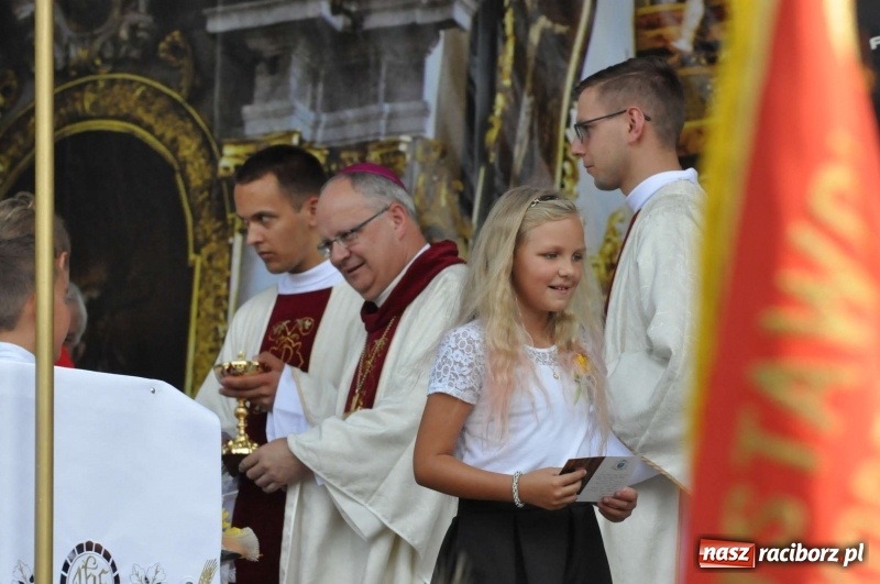 Zdjęcie w galerii na portalu naszraciborz.pl: Dożynki wojewódzkie w Tworkowie. Dziękujcie Bogu, unikajcie chciwości, żyjcie w zgodzie  wiadomości z regionu