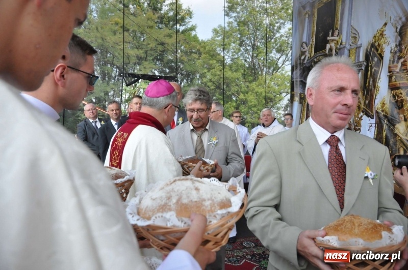 Zdjęcie w galerii na portalu naszraciborz.pl: Dożynki wojewódzkie w Tworkowie. Dziękujcie Bogu, unikajcie chciwości, żyjcie w zgodzie  wiadomości z regionu